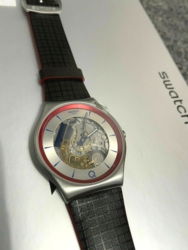 BRAND NEW Swatch James Bond 2Q Watch 