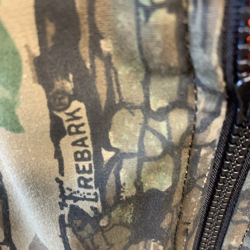 WINCHESTER CAMOFLAUGE AND ORANGE QUILTED HUNTING VEST MEDIUM - Picture 3 of 4
