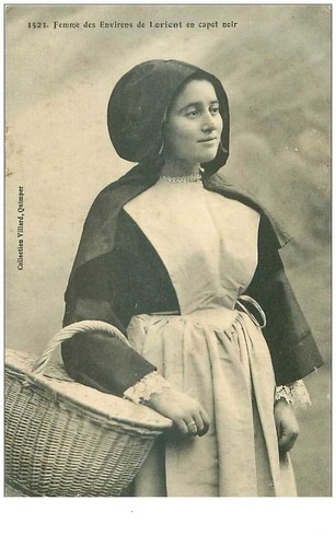 56. Nr. 33596.femme Der Umgebung Von Lorient IN Motorhaube Schwarz