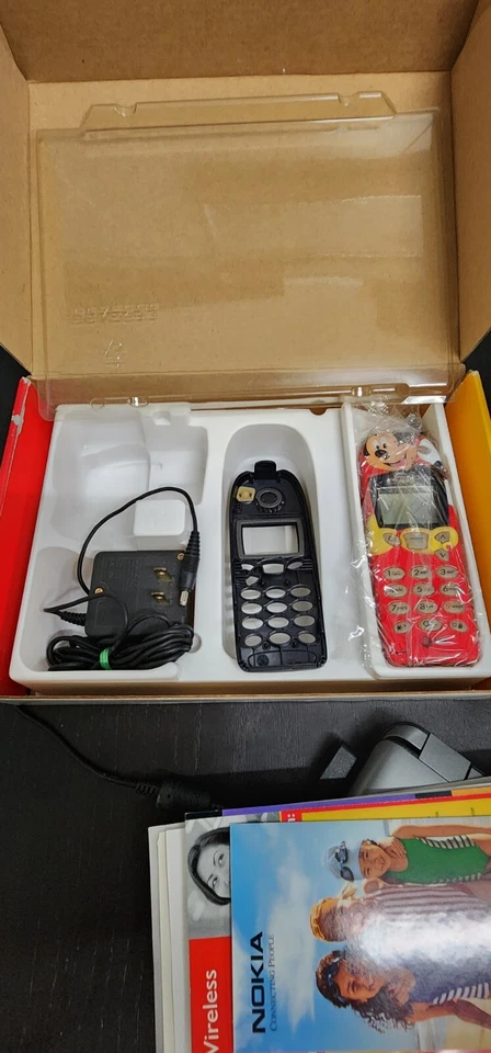 Teléfono Celular Móvil At&T Digital PCS Nokia 5160 Edición Disney Mickey Mouse  Foto 3 de 4