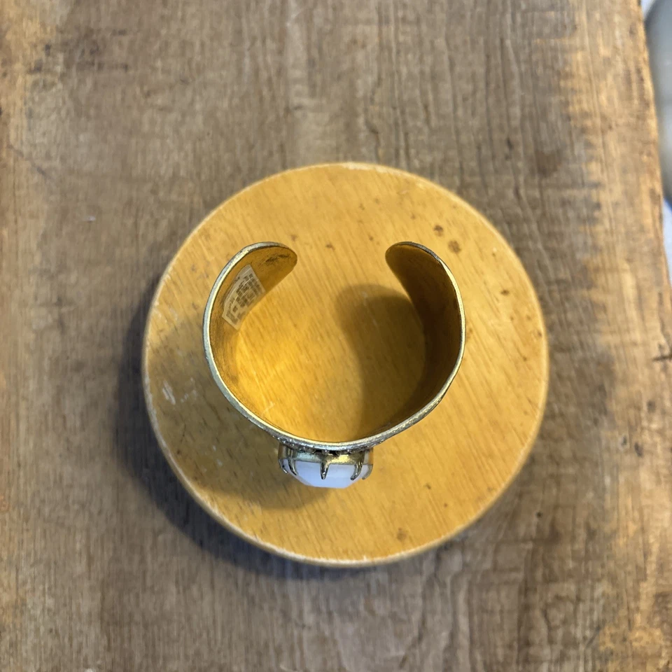 "Brazalete brazalete ancho 2"" dorado marca Lucky tono dorado" Foto 3 de 4