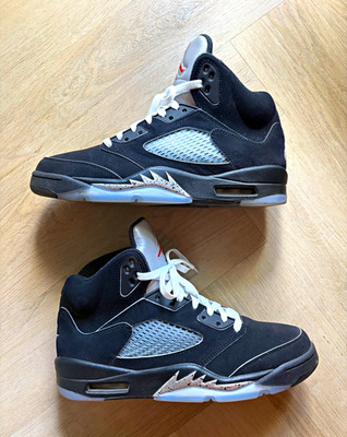 Nike Air Jordan 5 black Metallic / Size US 10 EU 44