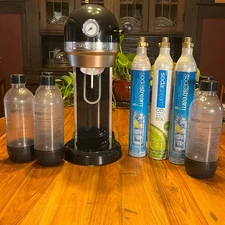 KitchenAid SodaStream Sparkling Water/Beverage Maker, Black 3 cartridges, 5 btls