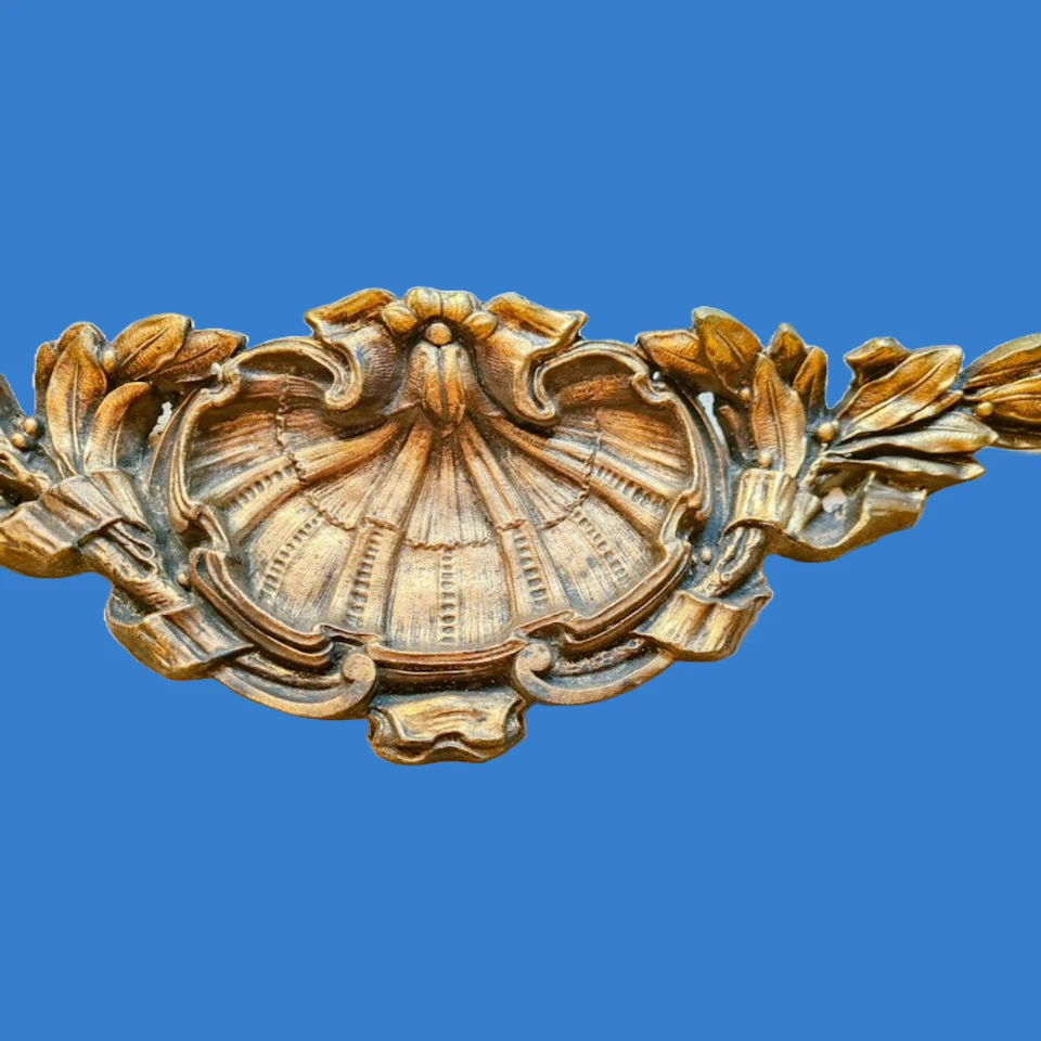 adornos frontón bronce numerado, escultura concha, muebles antiguos Foto 2 de 4