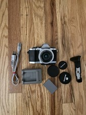 Olympus OM-D E-M10 Mirrorless Camera Silver Black with 14-42mm Lens USB