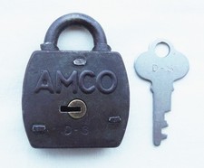 Advance Gumball or Peanut Machine D 8 Vending lock and original Key