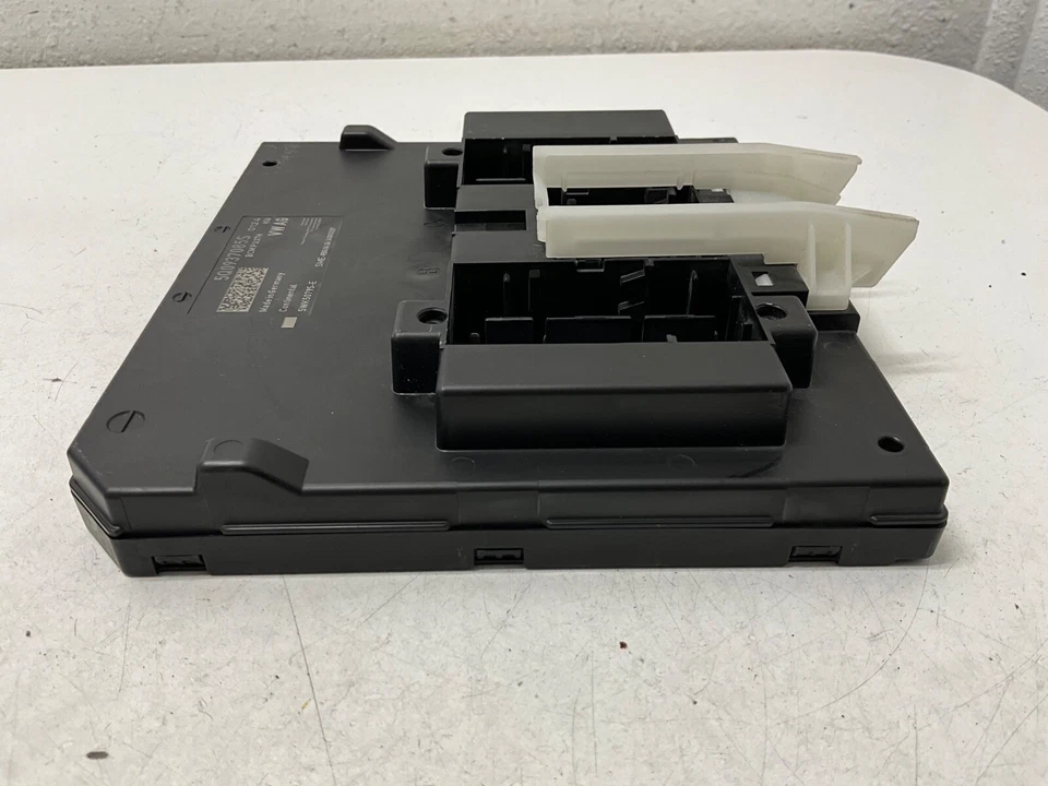 2015 AUDI A3 Body Control Module (BCM) 5Q0937085S OEM - Image 4 of 4