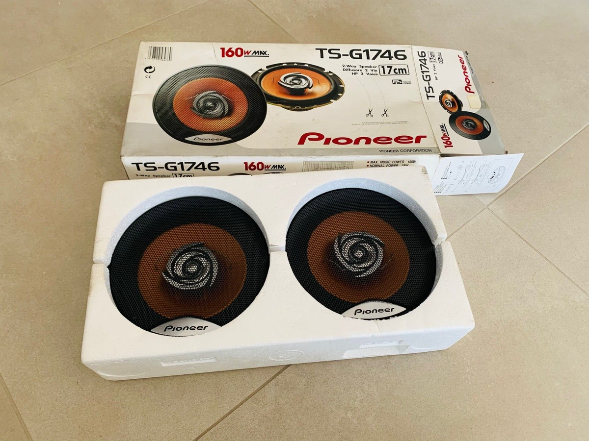 Vintage Pioneer car speakers TS-G1746 --160 W UK