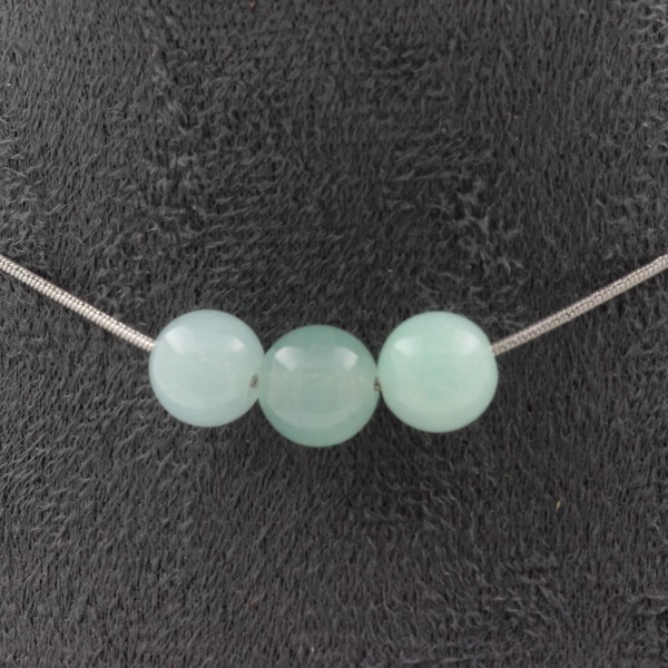 Mineralien Und Edelsteine. Halskette 3 Perlen Angelit 8 Mm. Kette Aus Edelstahl-image