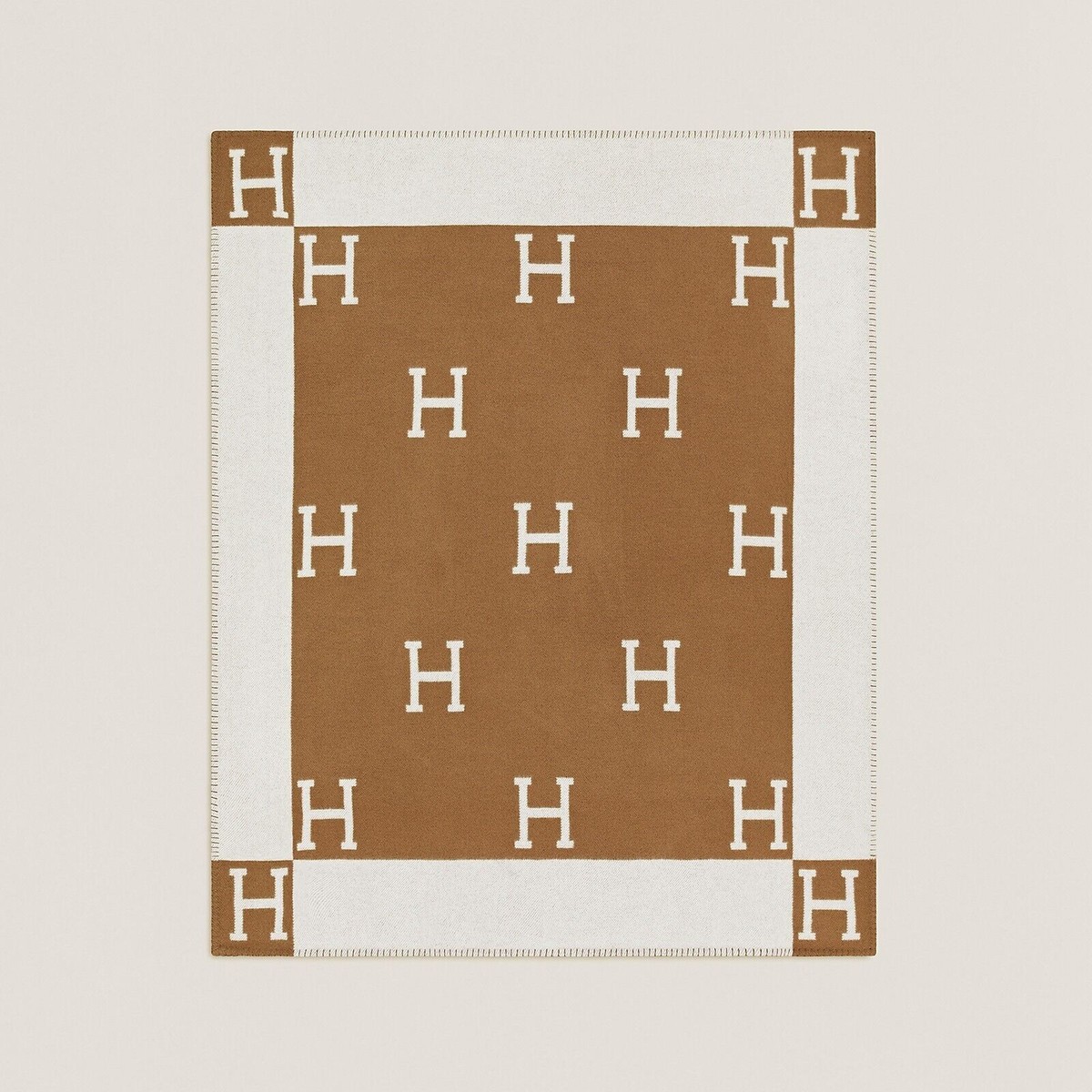 HERMES Avalon throw blanket 85%ウー15%カシミア Hermes Avalon Throw H Blanket Merino Wool Cashmere Ecru Camel
