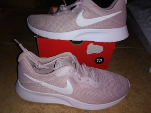 nike tanjun size 12