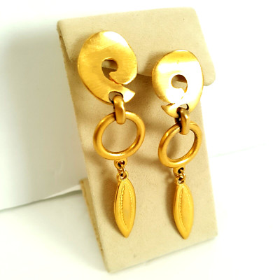 Vintage Brushed  Matte Gold Tone Drop Dangle Earrings Geometric Feather Pattern