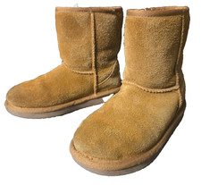 Koolaburra Ugg Winter Snow Boots Youth 1 Koola Short Beige Suede Sherpa 1019374