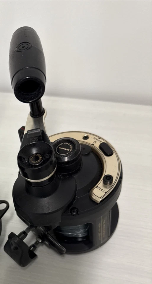 Carrete de pesca Shimano TLD 20-2 velocidad palanca arrastre juego grande usado en buen estado Foto 4 de 4