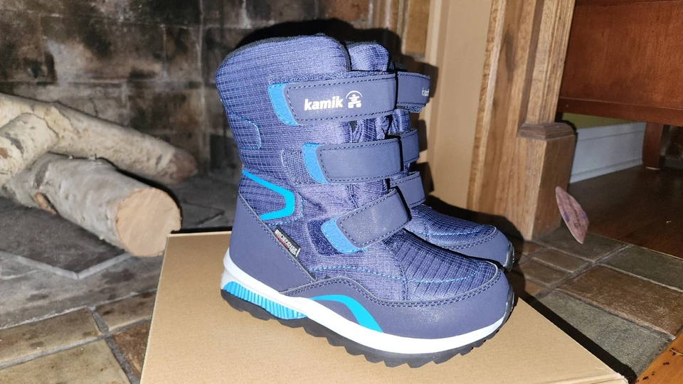 Nuevas botas de nieve Kamik Chinook Hi para niños talla 1 invierno aisladas Dri Defense Foto 2 de 4