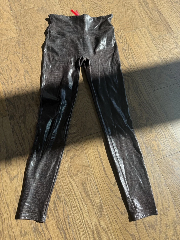 SPANX Faux Patent Leather Shine High Rise Leggings Brown Size M - NEW - Image 3 of 4