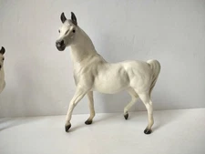 Hagen Renaker Designers Workshop horse figurine Arabian Zara repaired leg