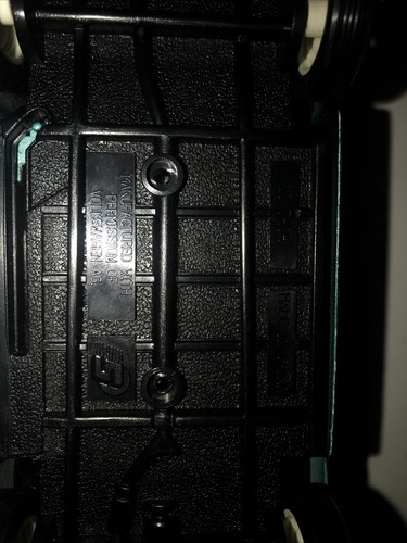 SS 7404 Volkswagen Microbus VW Slide Side-Door AG 1:25 Scale Diecast Metal Model - Picture 11 of 12