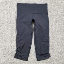 Lululemon Crop Leggings size 4 Black Seamless Ebb And Flow