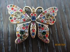 GUCCI ZIP PULL CHARM AROUND  1.5 INCH GOLD tone, METAL , SO PRETTY