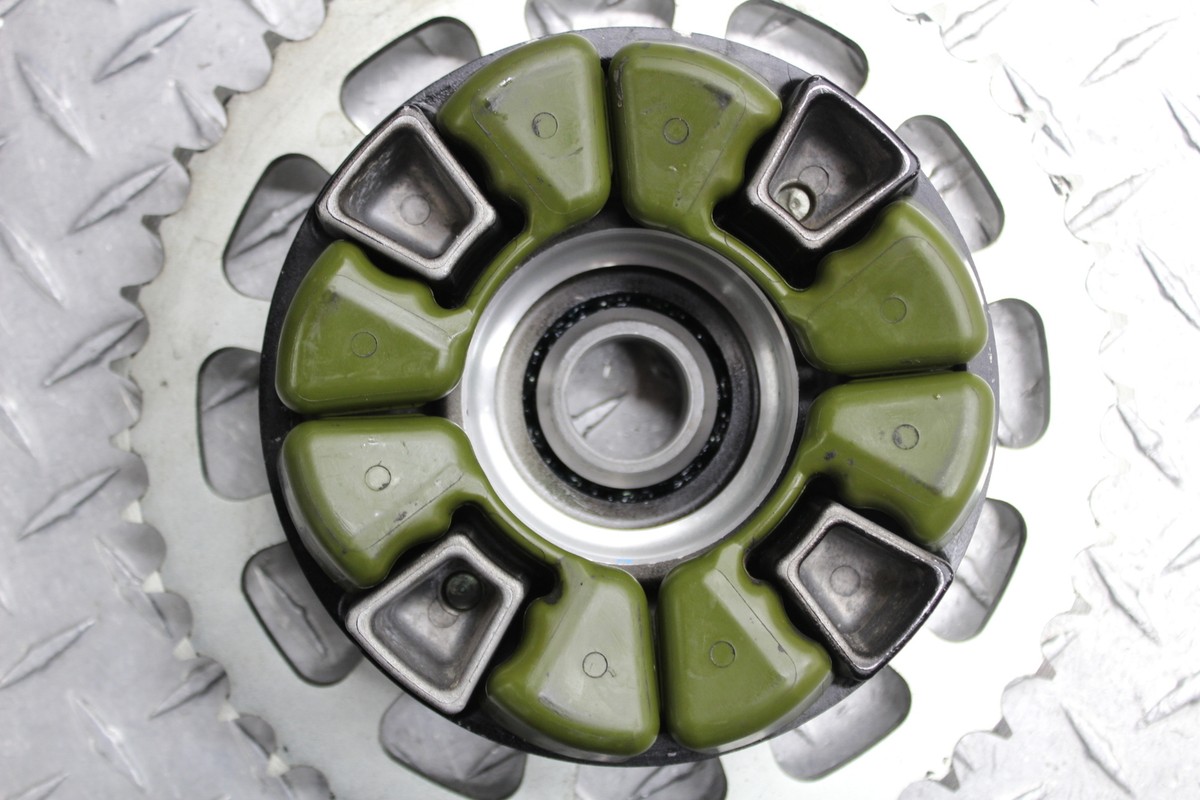 2020 KAWASAKI ZX636G REAR HUB W/ SPROCKET (43T) & DAMPERS 2020 KAWASAKI ZX636G REAR HUB W/ SPROCKET (43T) & DAMPERS
