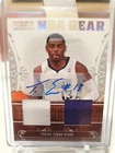 2010-11 National Treasures NBA Gear Tyreke Evans Auto Dual Jersey Patch SSP /30
