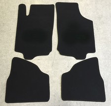 Tapis de Sol Voiture pour Opel Corsa C 2000-2007 Noir 4 Pièces Neuf Velours