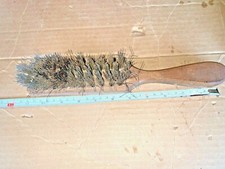 VINTAGE WIRE BRUSH WITH WOODEN HANDLE 12 INCHES LONG