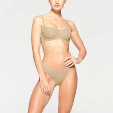 NWT Skims Fits Everybody Strapless Adjustable Bra Clay 32B