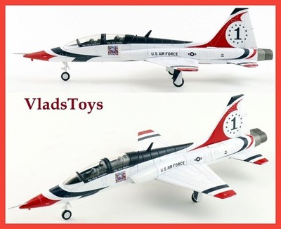 Hobby Master 1/72 Northrop T-38C Talon Thunderbirds No.1 plane USAF 1970s HA5415