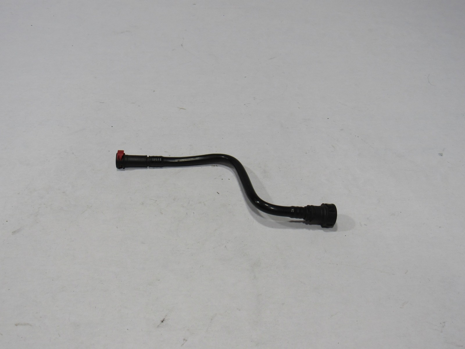 BMW i8 2014-2020 Fuel line