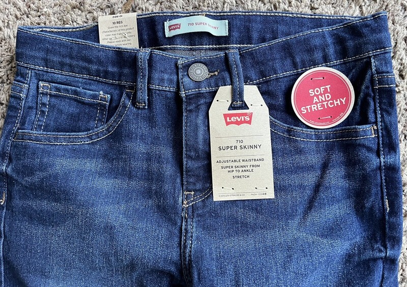 NWT Girls Levi’s Super Skinny Jeans Stretchy Sz 10 Adjustable Waistband NEW!