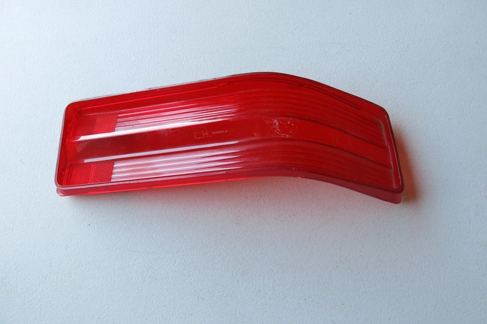 Lente de luz trasera Buick 5955435 vintage para Buick 1964 Foto 4 de 4