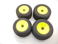 Proline Vintage Stadium Truck Tires The Edge Pro-95 Front Dirt Works Rear Wheels