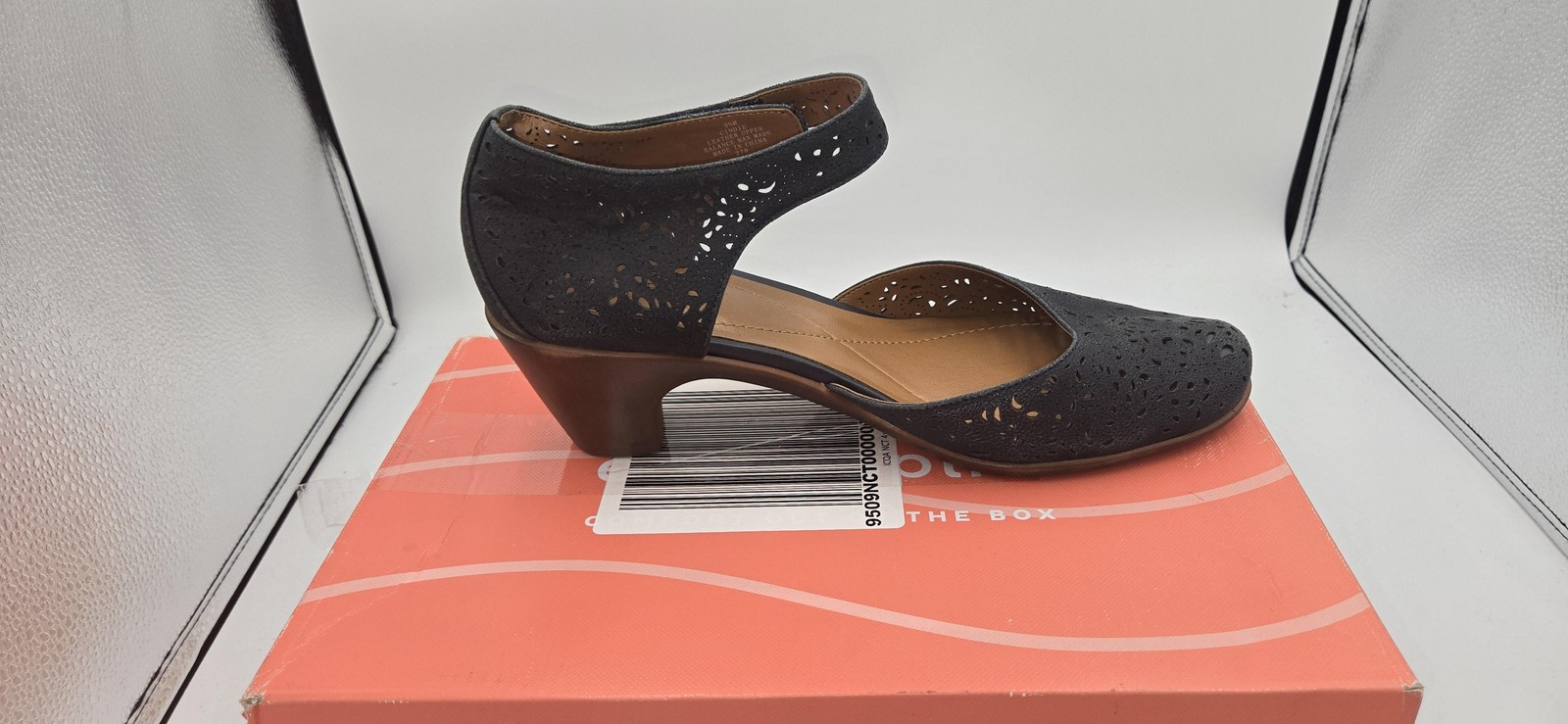 Easy Spirit Cindie Shoes Womens Size 9.5 Navy Nubuck Ankle Strap Block Heel Pump