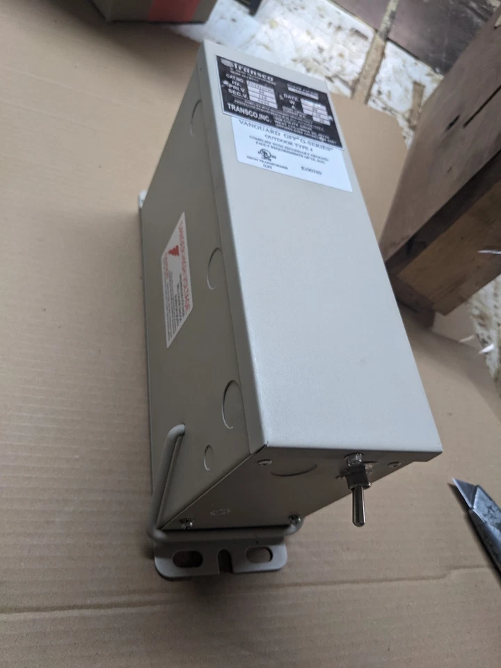 Transformador de neón Transco Vanguard GFP serie G PNT512N3G Poly-Trans tipo 4 Foto 3 de 4