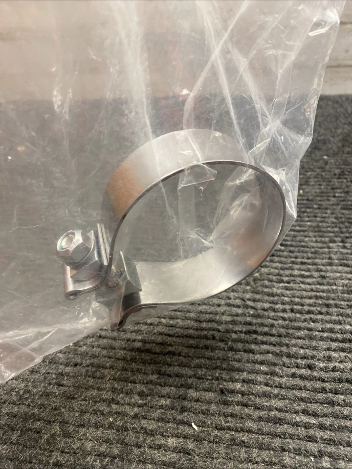 Abrazaderas silenciadoras Dynomax 36439 AccuSeal Foto 3 de 4