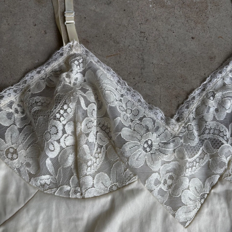 Vestido sin cordones vintage marfil con ribete de encaje camisola lencería vestido talla M hada Foto 4 de 4