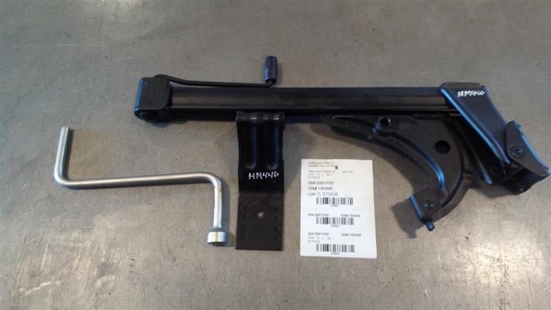 E32/34 M5 1988-1995 Spare Tire Floor Lift Jack Tyre Iron Tool 7303317