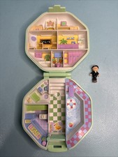 Vintage 1990 Bluebird Polly Pocket POLLY  S SCHOOL Playset