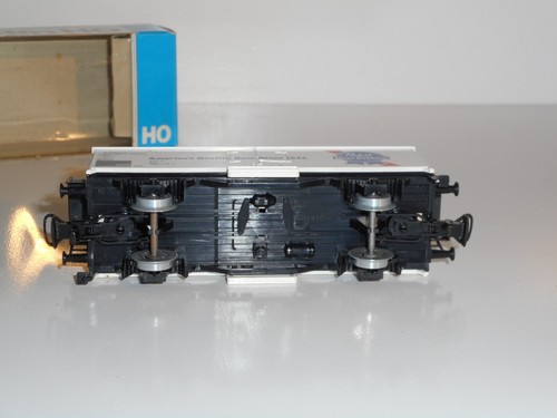 Marklin 4569 DB Pabst Reefer Boxcar. As New condition. HOscale. 3 rail AC. Boxed - Picture 10 of 11