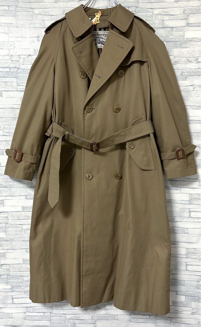 Rare And Difficult To Obtain Burberry Vintage Trench Coat