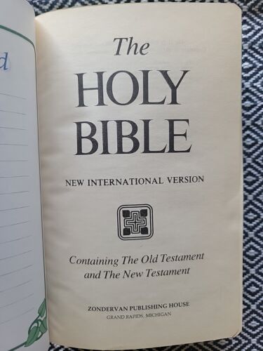 Holy Bible New International Version Zondervan Blue 1984 - Picture 2 of 8