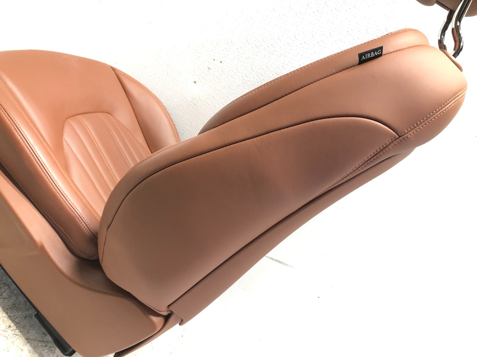 2017-2020 MASERATI LEVANTE LEFT DRIVER FRONT HEATED LEATHER SEAT OEM.