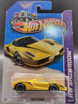 ホットウィール　エリート　フェラーリ　458 イタリア　スパイダー Amazon.com: Hot Wheels 2012 New Models #25/50 025 Ferrari