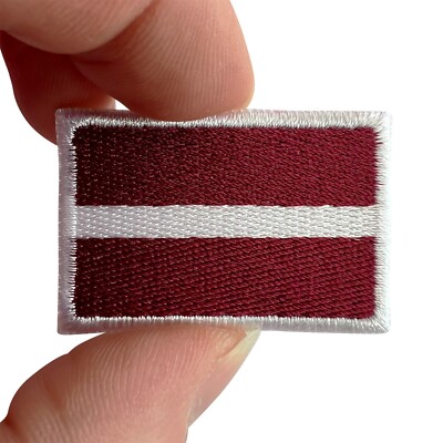 Lettland Flagge Aufnäher Bügelbild Kleidersack Mütze Kappe klein lettisch Stickerei Abzeichen