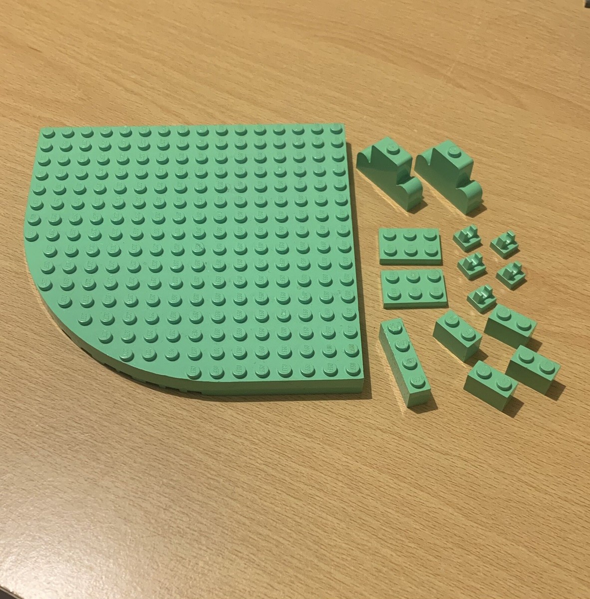 Vintage Lego Medium Green Parts From Set 5861 Includes 33230, 4088