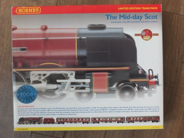 Hornby R2078 OO Gauge The Mid-day Scot City of Leeds Loco Tender Coaches - Mint