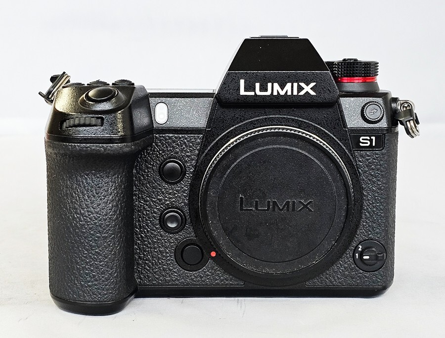 Panasonic LUMIX DC-S1 4K 24MP Mirrorless Digital Camera Body(S/N 