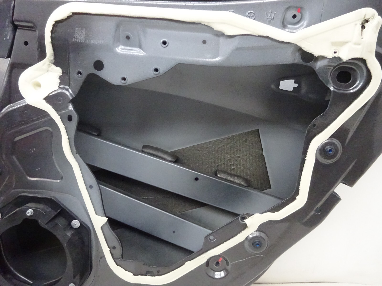 2014-2019 Maserati Ghibli Rear Right Passenger Door Shell Gray OEM DE240211